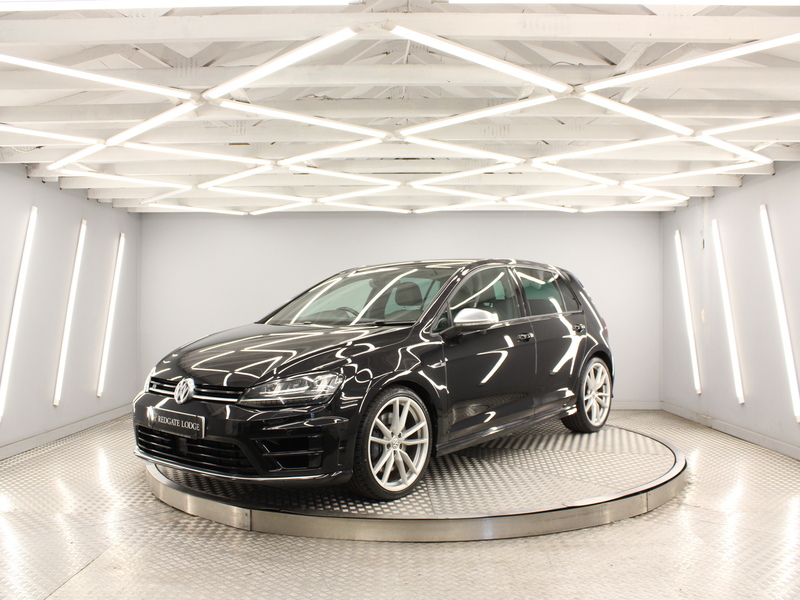 Volkswagen Golf 2.0 TSI BlueMotion Tech R Hatchback 5dr Petrol Manual 4Motion Euro 6 (s/s) (300 ps) - U13602