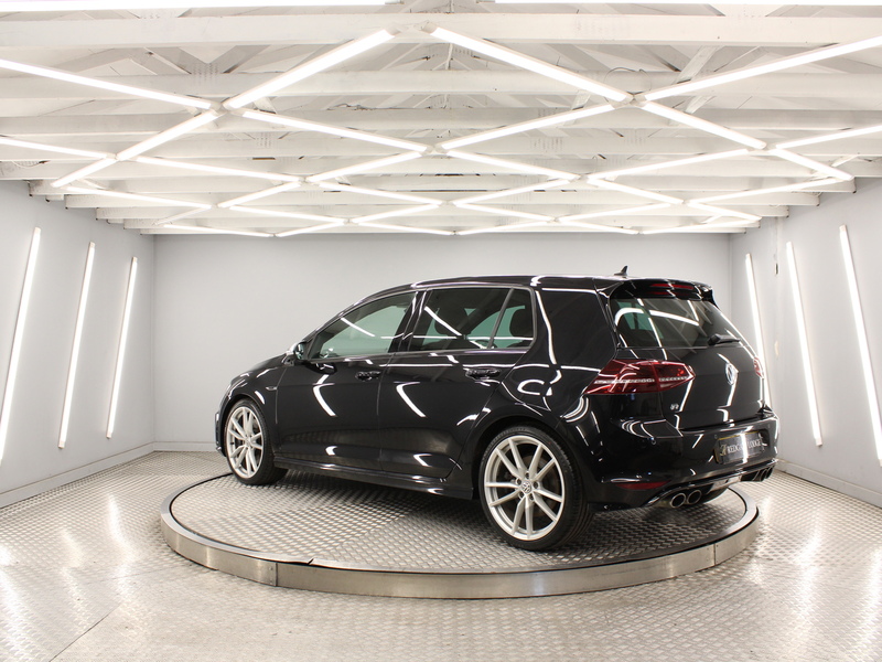 Volkswagen Golf 2.0 TSI BlueMotion Tech R Hatchback 5dr Petrol Manual 4Motion Euro 6 (s/s) (300 ps) - U13602