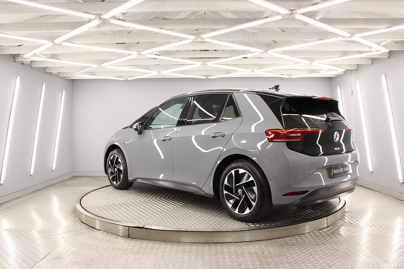Volkswagen ID.3 Pro Performance 58kWh Family Hatchback 5dr Electric Auto (204 ps) - U13605