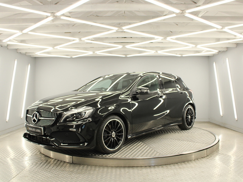 Mercedes-Benz A Class 2.1 A200d AMG Line (Premium Plus) Hatchback 5dr Diesel Manual Euro 6 (s/s) (136 ps) - U13653