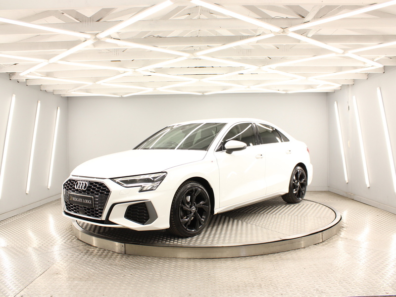 Audi A3 1.5 TFSI 35 S line Saloon 4dr Petrol Manual Euro 6 (s/s) (150 ps) - U13683