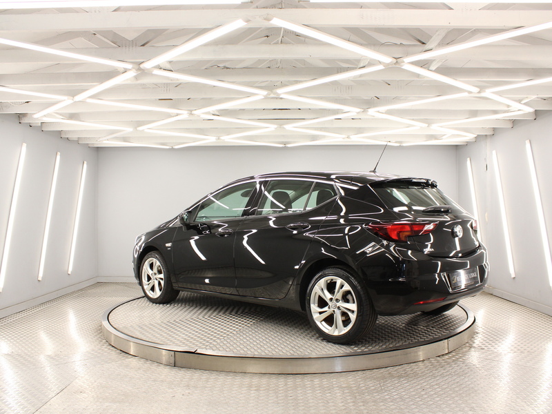 Vauxhall Astra 1.0i Turbo ecoTEC SRi Hatchback 5dr Petrol Manual Euro 6 (s/s) (105 ps) - U13685