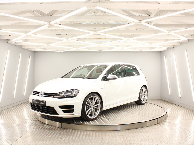 Volkswagen Golf 2.0 TSI BlueMotion Tech R Hatchback 5dr Petrol Manual 4Motion Euro 6 (s/s) (300 ps) - U13710
