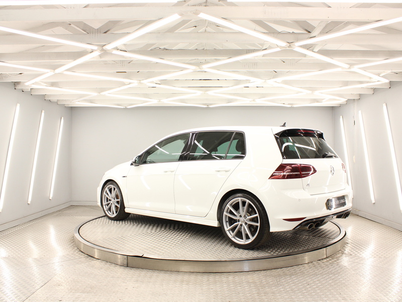 Volkswagen Golf 2.0 TSI BlueMotion Tech R Hatchback 5dr Petrol Manual 4Motion Euro 6 (s/s) (300 ps) - U13710