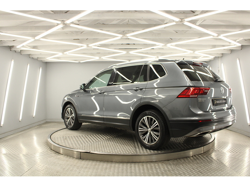 Volkswagen Tiguan Allspace TDI SE Nav SUV 2.0 Automatic Diesel - U13765