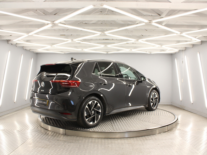 Volkswagen ID.3 Pro Performance 58kWh Family Hatchback 5dr Electric Auto (204 ps) - U13822