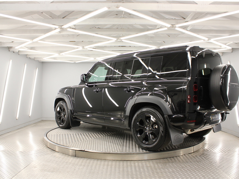 Land Rover Defender 110 2.0 P400e 15.4kWh X-Dynamic SE SUV 5dr Petrol Plug-in Hybrid Auto 4WD Euro 6 (s/s) (404 ps) - U13853