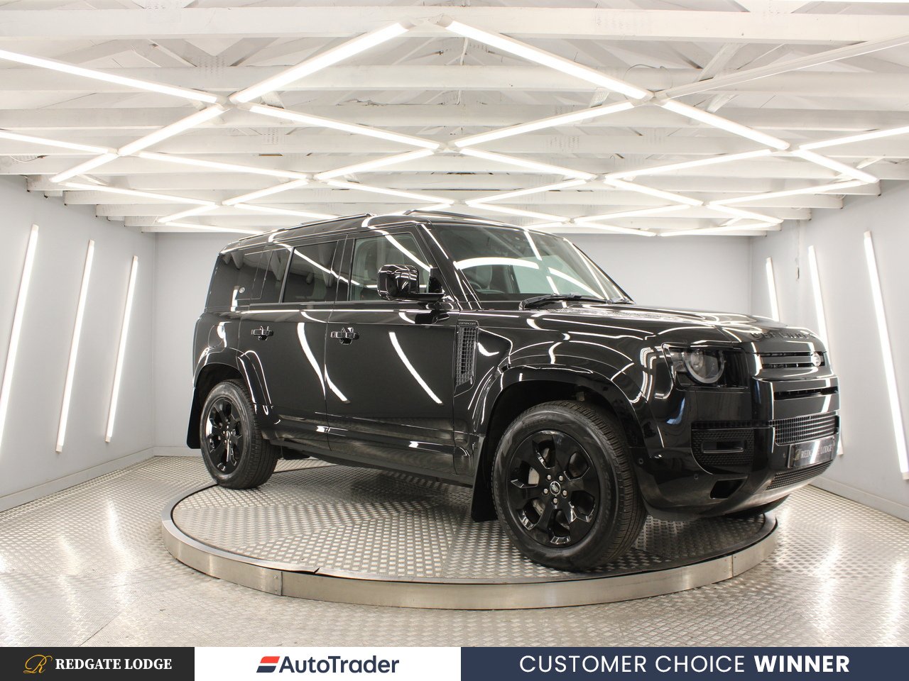 Land Rover Defender 2023