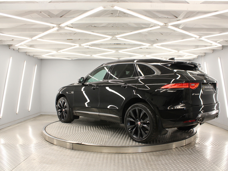 Jaguar F-PACE 3.0 D300 V6 300 Sport SUV 5dr Diesel Auto AWD Euro 6 (s/s) (300 ps) - U13870