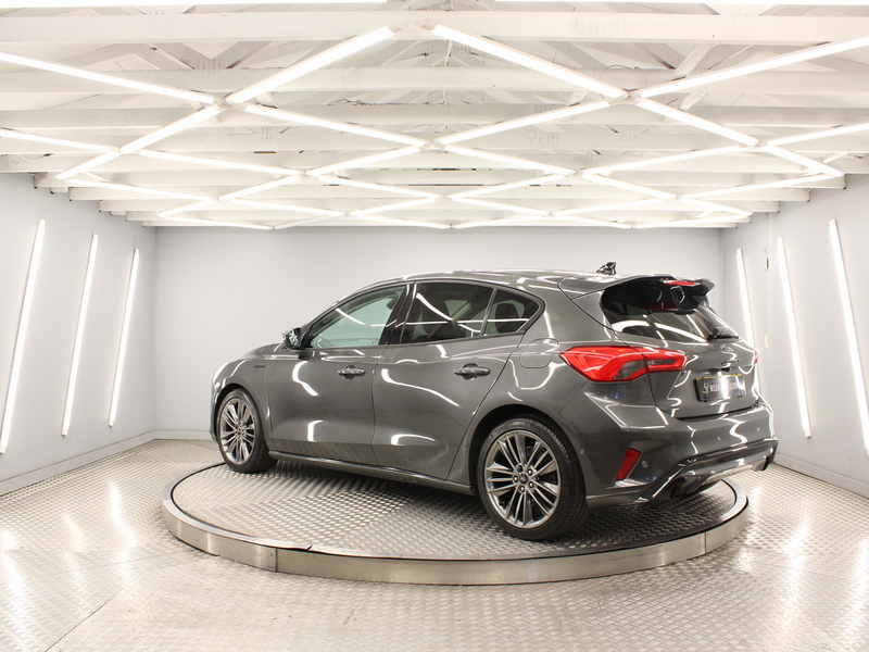 Ford Focus 1.0T EcoBoost Vignale Hatchback 5dr Petrol Manual Euro 6 (s/s) (125 ps) - U13871