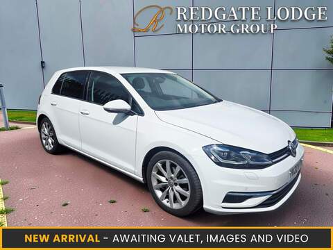Volkswagen Golf 2.0 TSI GTI Clubsport Hatchback 5dr Petrol DSG Euro 6 (s/s) (300 ps)