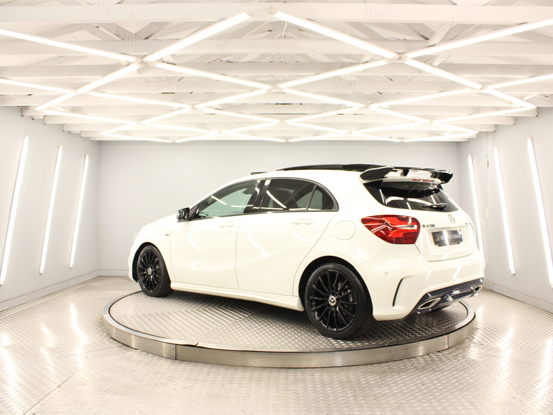 Mercedes-Benz A Class 2.1 A200d AMG Line (Premium Plus) Hatchback 5dr Diesel 7G-DCT Euro 6 (s/s) (136 ps) - U13907