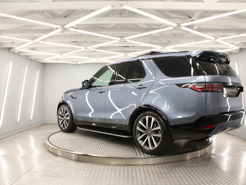 Land Rover Discovery 3.0 D250 MHEV R-Dynamic SE SUV 5dr Diesel Auto 4WD Euro 6 (s/s) (250 ps) - U13917