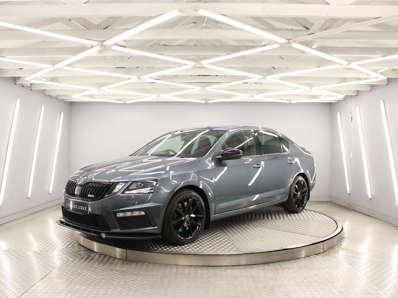 Skoda Octavia 2.0 TSI GPF vRS Hatchback 5dr Petrol DSG Euro 6 (s/s) (245 ps) - U13932