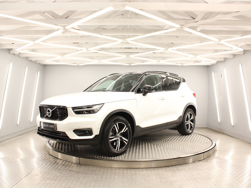 Volvo XC40 2.0 B5 MHEV R-Design SUV 5dr Petrol Hybrid Auto AWD Euro 6 (s/s) (250 ps) - U13958