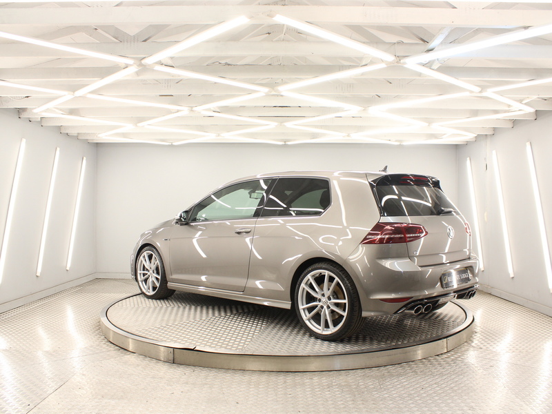 Volkswagen Golf 2.0 TSI BlueMotion Tech R Hatchback 3dr Petrol Manual 4Motion Euro 6 (s/s) (300 ps) - U13975