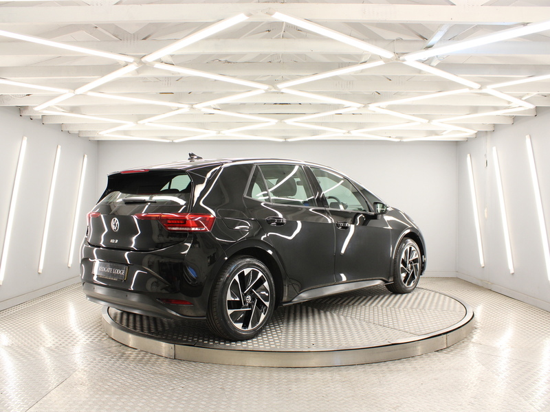 Volkswagen ID.3 Pro 58kWh Hatchback 5dr Electric Auto (204 ps) - U14067