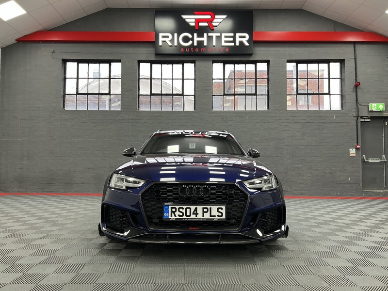 Audi RS4 Avant TFSI V6 - U208
