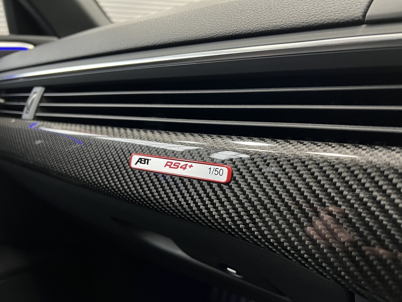 Audi RS4 Avant TFSI V6 - U208