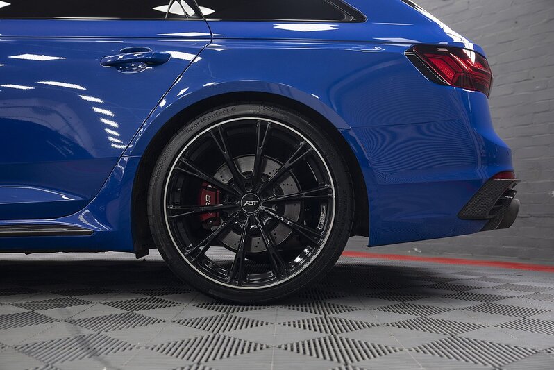 Audi RS4 Avant TFSI V6 Nogaro Edition - U217