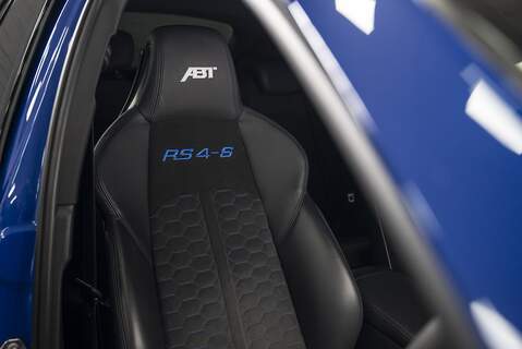 Audi RS4 Avant TFSI V6 Nogaro Edition - U217