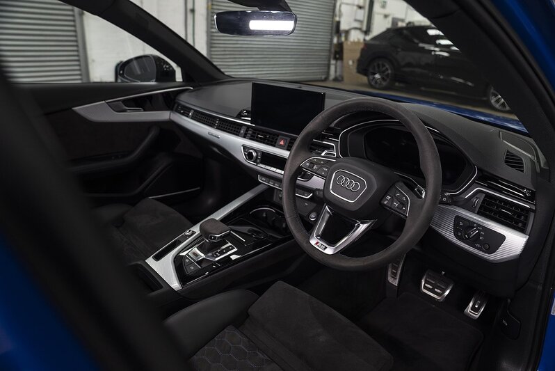 Audi RS4 Avant TFSI V6 Nogaro Edition - U217