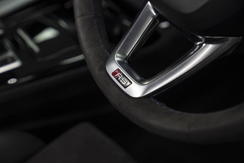 Audi RS4 Avant TFSI V6 Nogaro Edition - U217