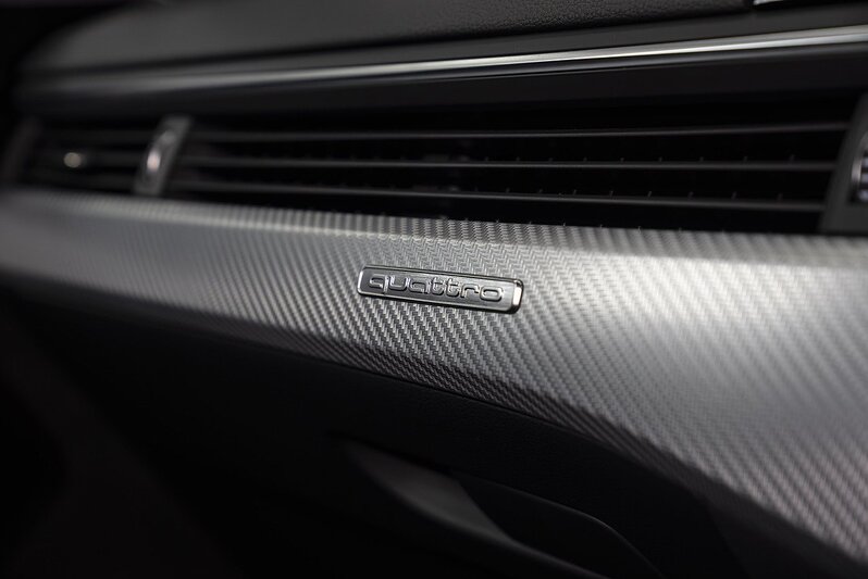 Audi RS4 Avant TFSI V6 Nogaro Edition - U217