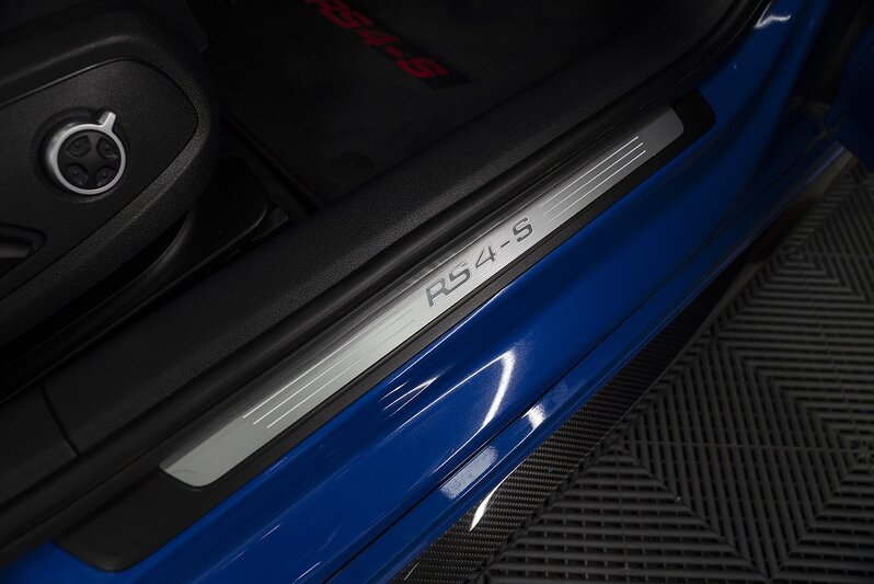 Audi RS4 Avant TFSI V6 Nogaro Edition - U217