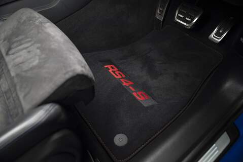 Audi RS4 Avant TFSI V6 Nogaro Edition - U217