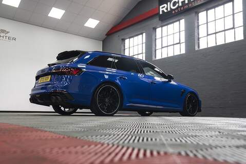 Audi RS4 Avant TFSI V6 Nogaro Edition - U217