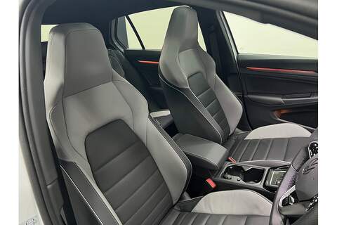 Volkswagen Golf TDI GTD - U239