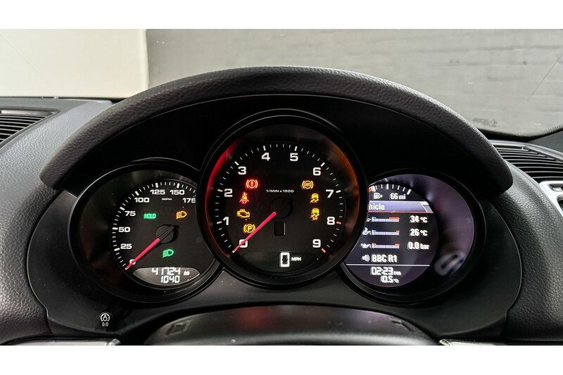 Porsche Cayman 981 - U243