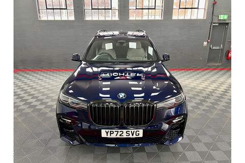 BMW X7 40i MHT M Sport - U258