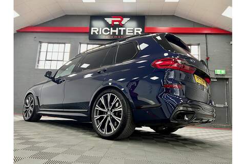 BMW X7 40i MHT M Sport - U258