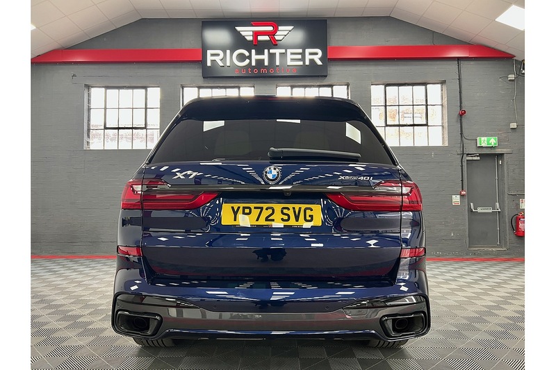 BMW X7 40i MHT M Sport - U258
