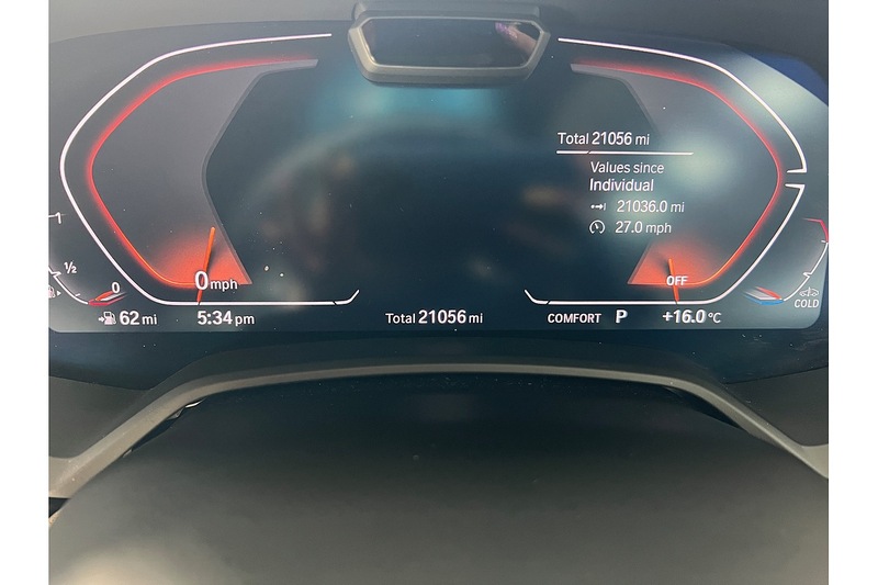 BMW X7 40i MHT M Sport - U258