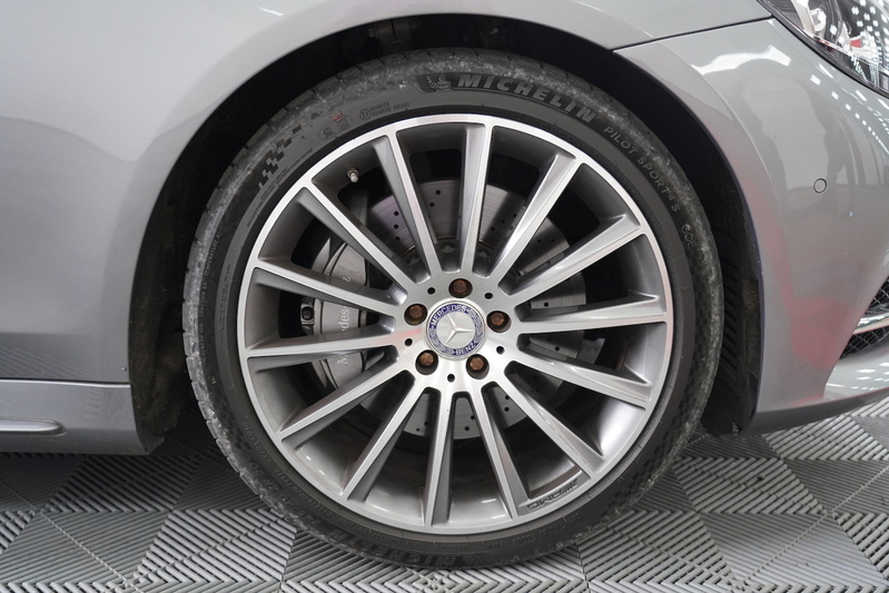 Mercedes-Benz S Class S500L V8 AMG Line - U269