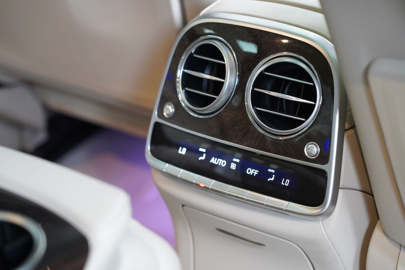 Mercedes-Benz S Class S500L V8 AMG Line - U269