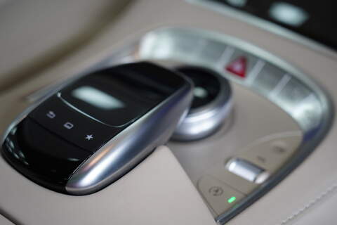 Mercedes-Benz S Class S500L V8 AMG Line - U269