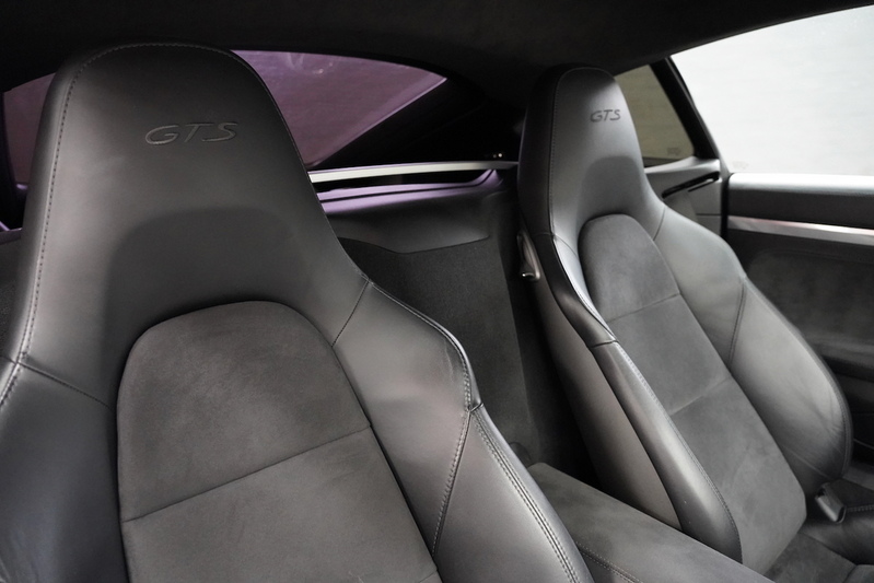 Porsche Cayman 981 GTS - U278