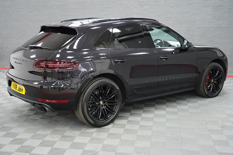 Porsche Macan T V6 GTS - U280