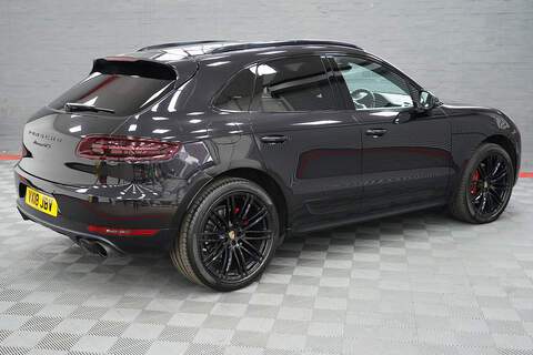 Porsche Macan T V6 GTS - U280