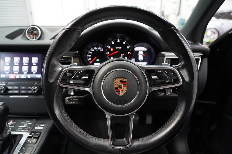 Porsche Macan T V6 GTS - U280