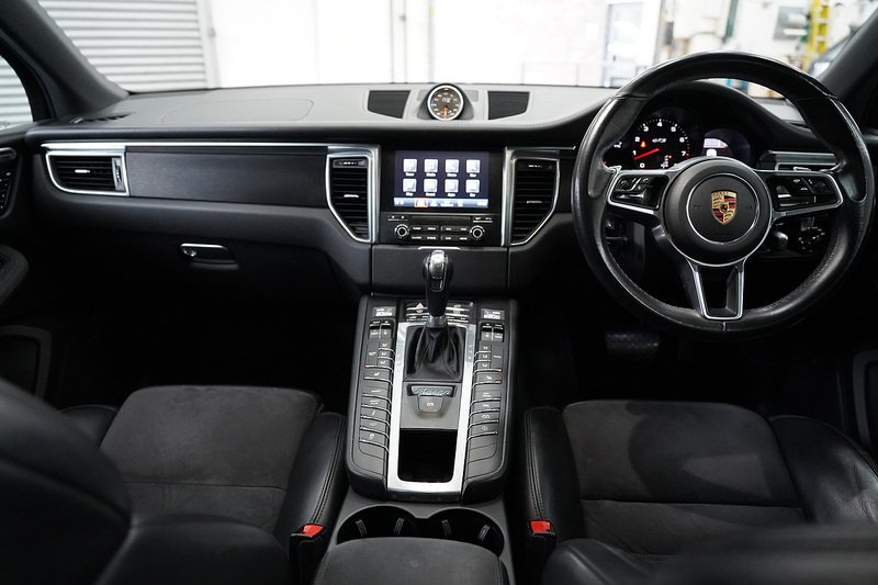 Porsche Macan T V6 GTS - U280