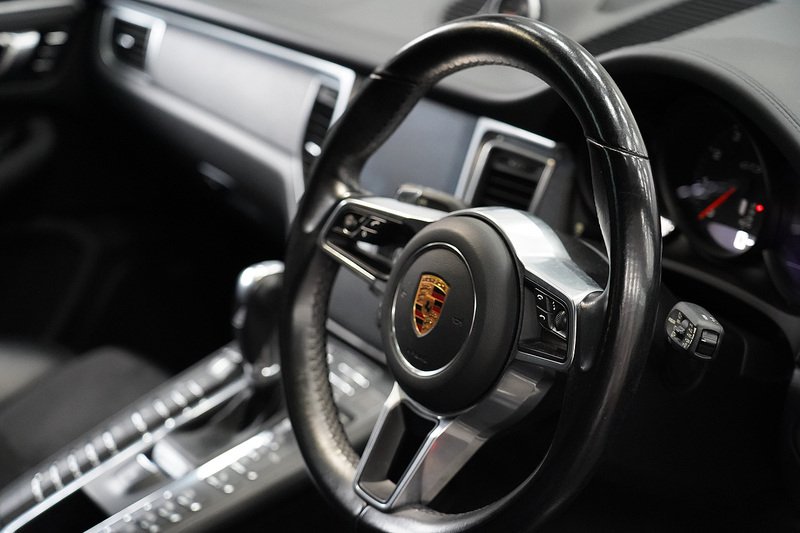 Porsche Macan T V6 GTS - U280