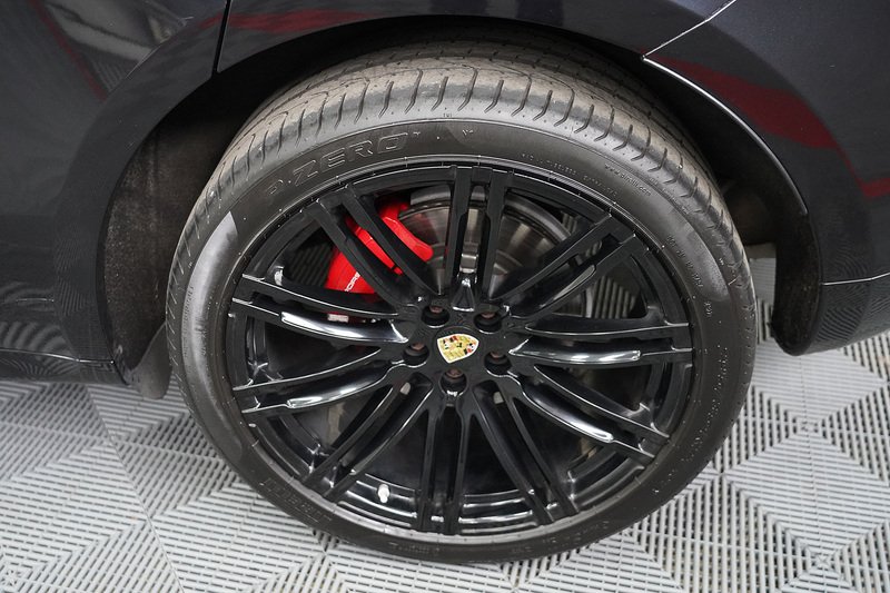 Porsche Macan T V6 GTS - U280