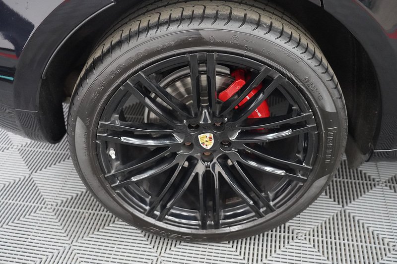 Porsche Macan T V6 GTS - U280