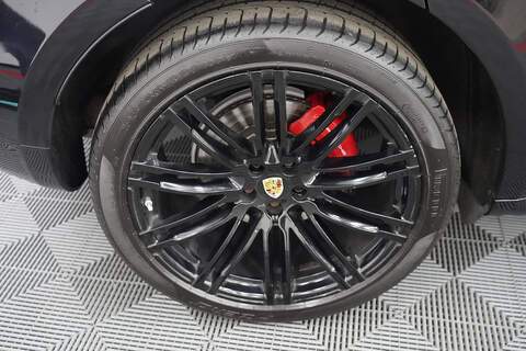 Porsche Macan T V6 GTS - U280