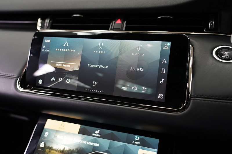 Land Rover Range Rover Evoque P300e R-Dynamic HSE - U282